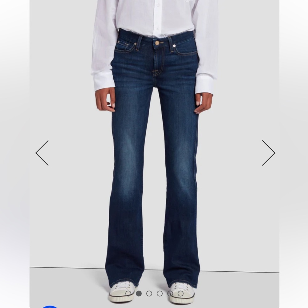Pre-loved  *7 for all Mankind* bootcut jeans size 28, 31 inch inseam